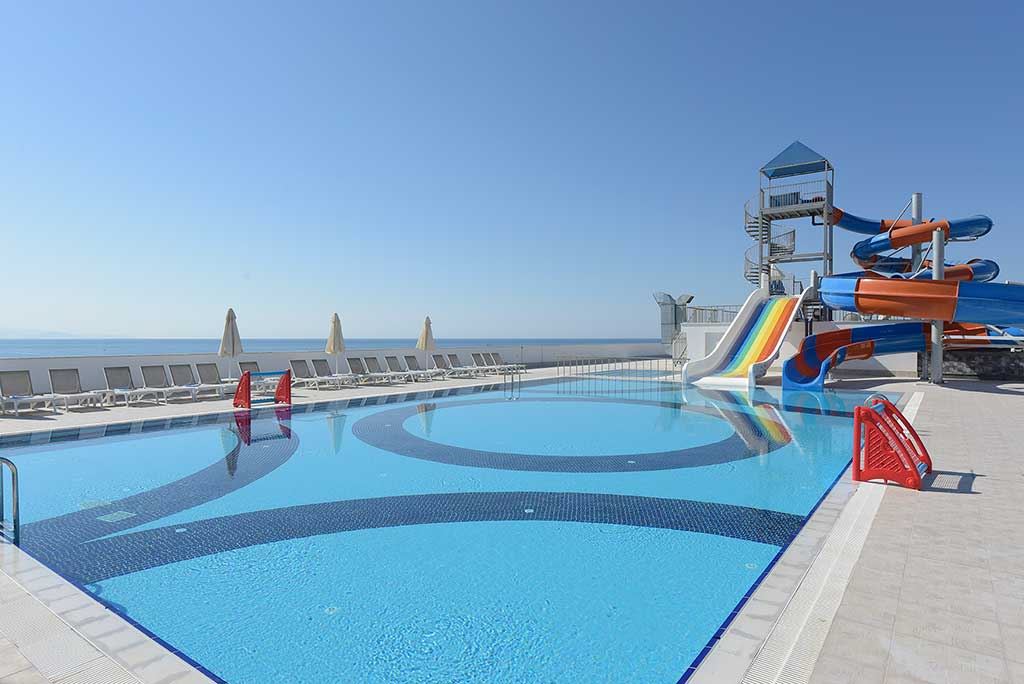 Al Bahir Deluxe Hotel Kaydıraklı Kadınlar Havuzu