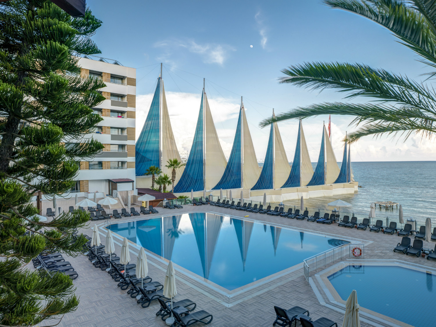 Alaiye Adin Beach Hotel Deniz Kıyısı Manzarası