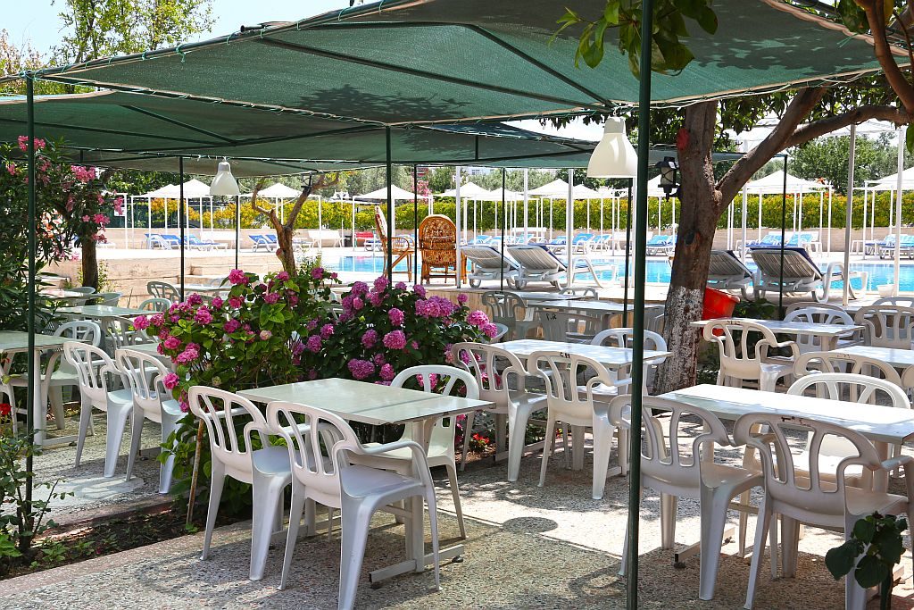 Erdek Alevok Otel Açık Restaurant