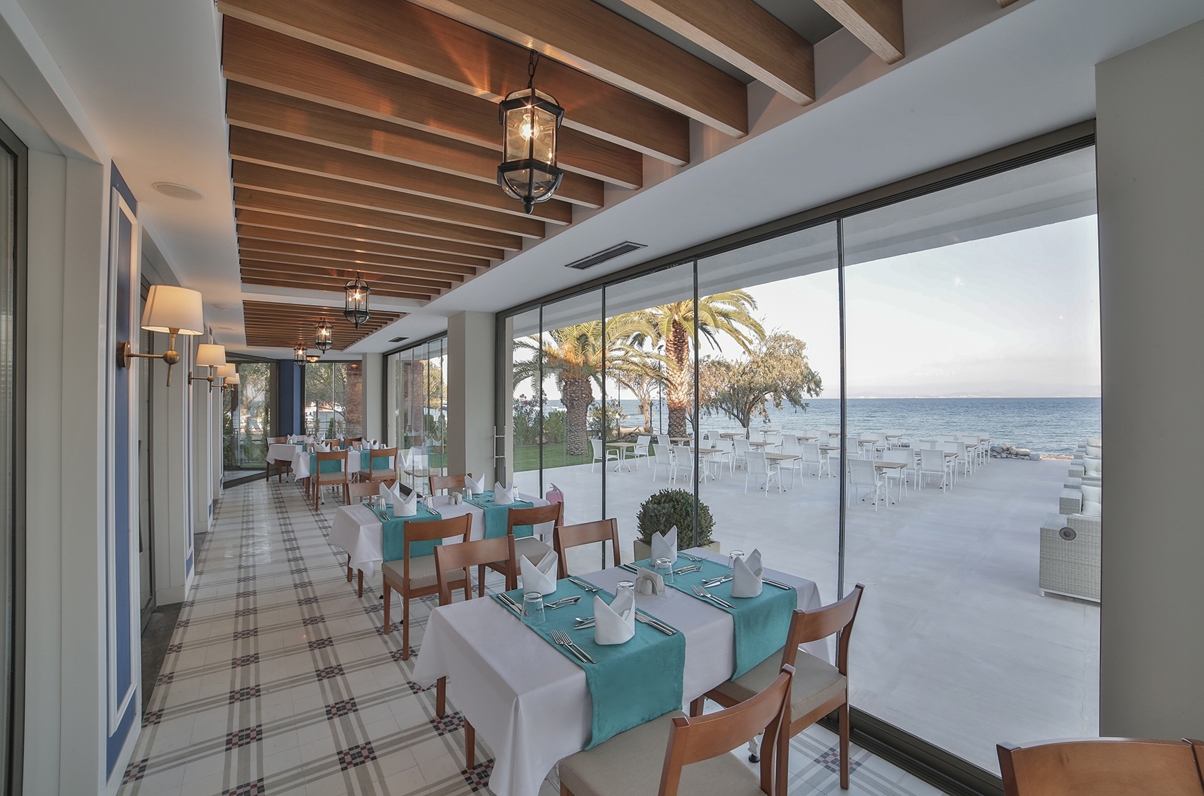 Altınoluk Rawda Hotel Bahçe Restaurant