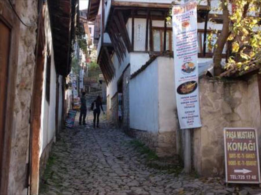 Bastoncu Konak Hotel Sokaklar