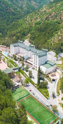 Çam Termal Otel Yukarıdan Görünümü