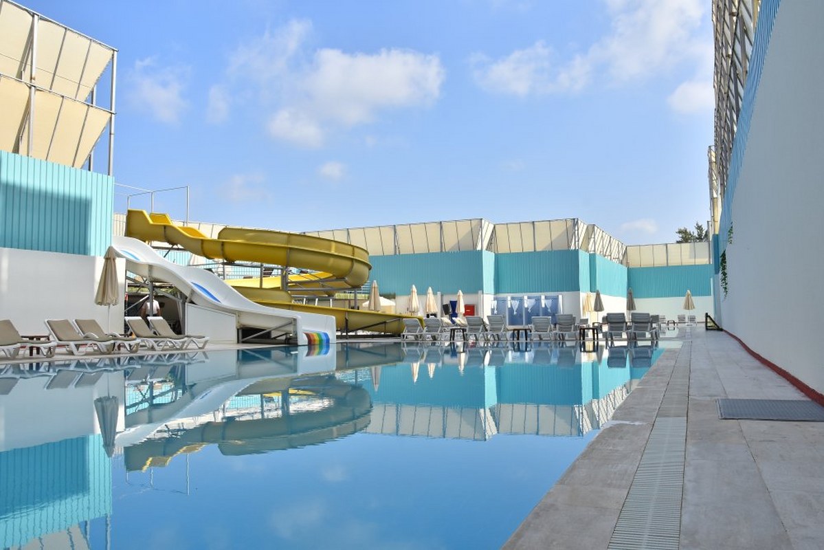 Club Hotel Karaburun Kadınlar Havuzu