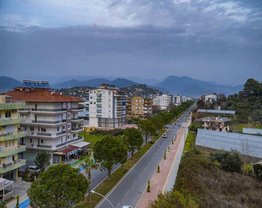 Evon Otel Cadde Görünümü