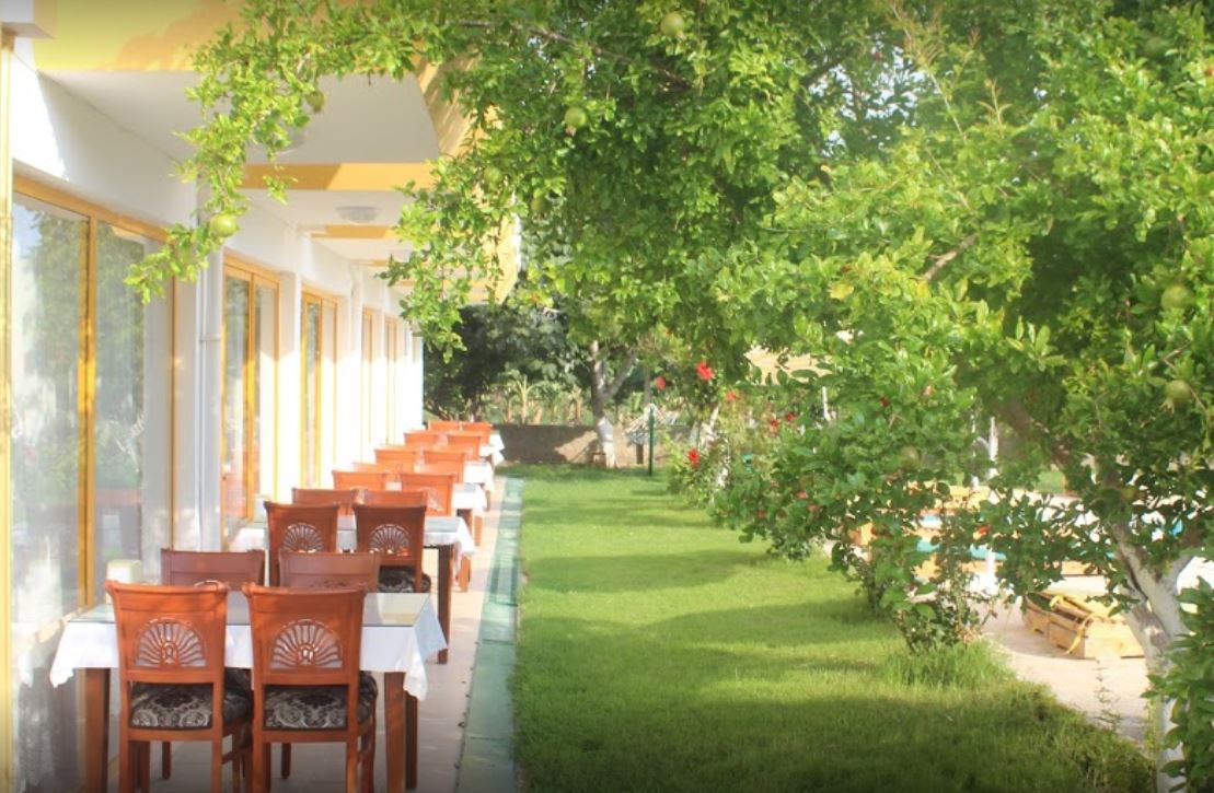 Hare Hotel Restaurant Dışı