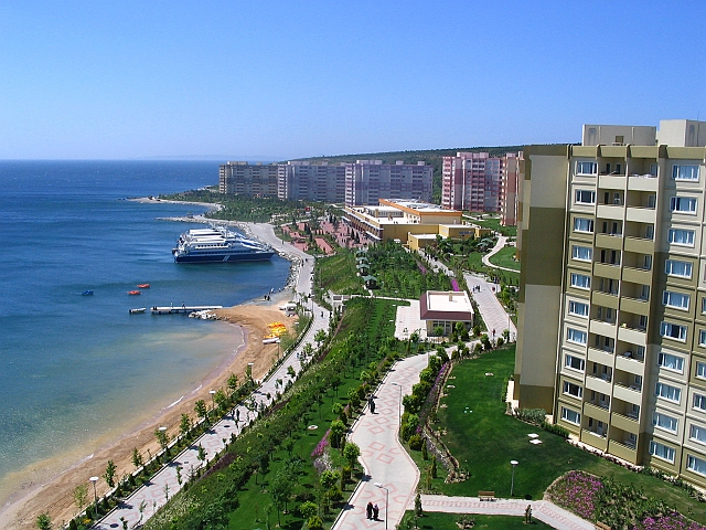 İhlas Armutlu Tatil Köyü Deniz ve Tesis