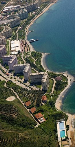 İhlas Armutlu Tatil Köyü Sahili