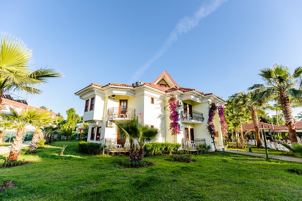 Katrancı Park Hotel Bina Görüntüsü