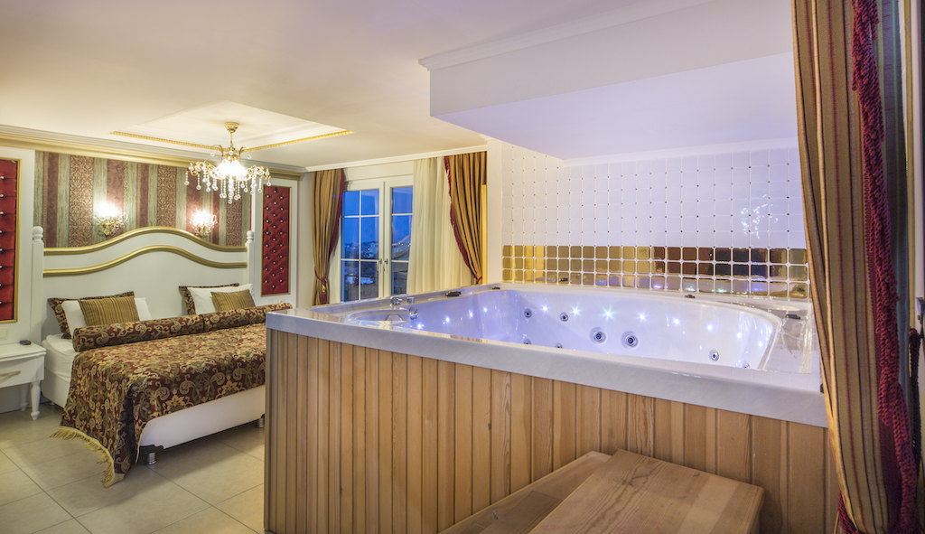 Modern Saraylar Tatil Köyü Lüks Odalar