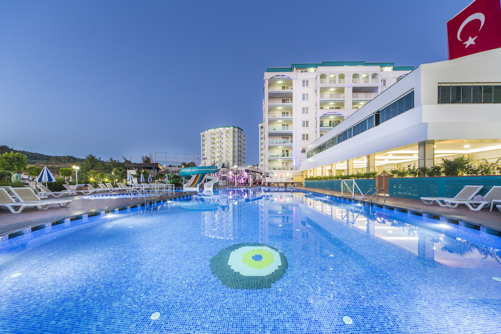 Modern Saraylar Tatil Köyü Otel Görünümü