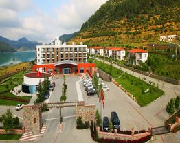 Obam Termal Otel Önden Görüntüsü