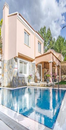 Peninsula Pine Club Butique Hotel Bahçeden Görünüm
