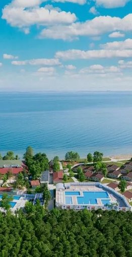 Rizom Tatil Köyü Orman Havuz ve Deniz Manzarası