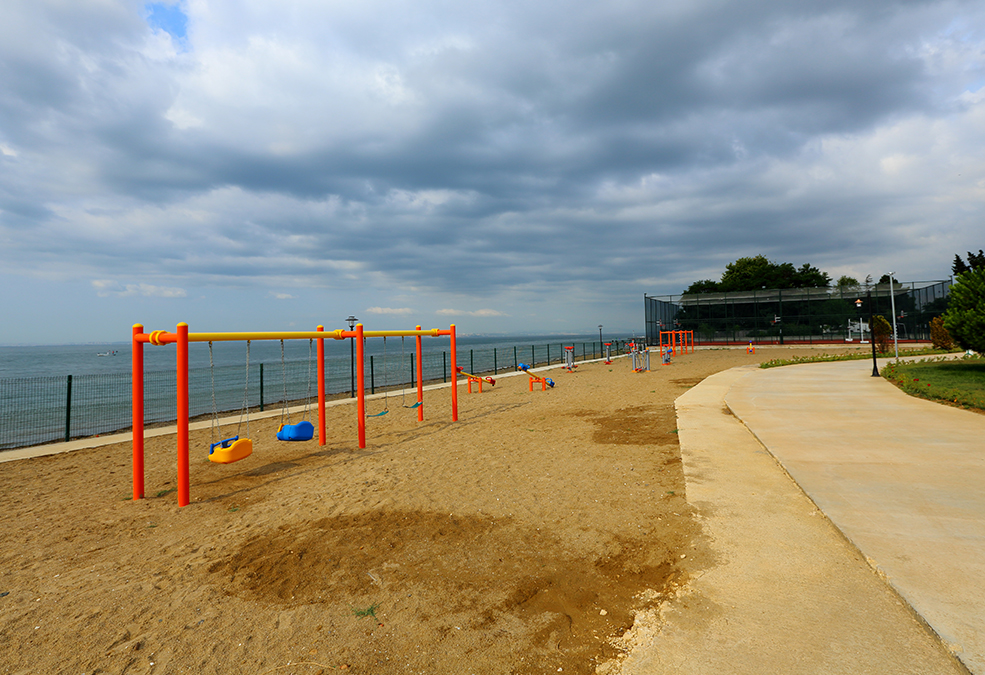Rizom Tatil Köyü Sahil Spor Alanları