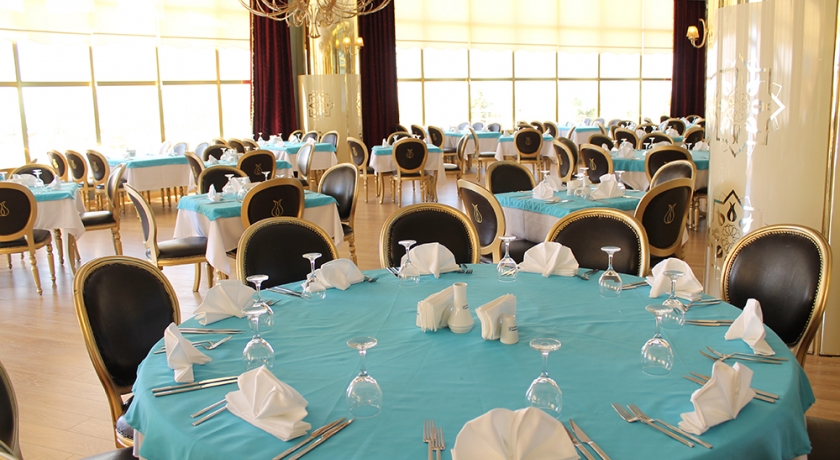 Sanitas Termal Hotel Yemek Salonu