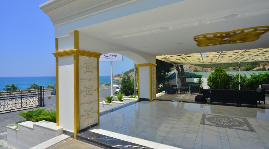 Sea Star Hotel Otel Önü